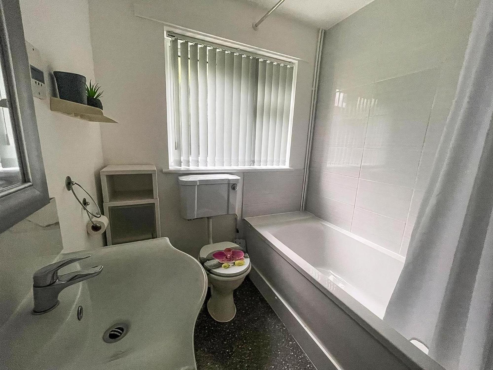 Chalet 6 Berth Chalet Nearby In Norfolk Ref 18168b